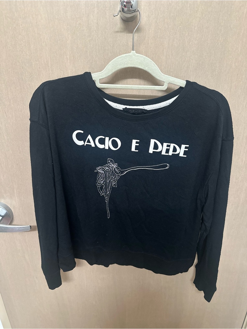 Cacio e Pepe Black Graphic Women's Sweater size medium